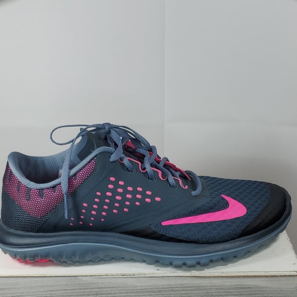 Nike Shoes - Nike sneakers